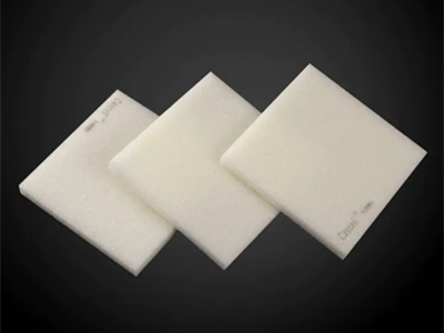 聚丙烯，一種由丙烯聚合而成的熱塑性樹脂